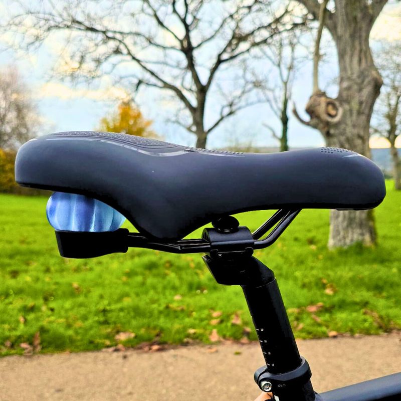 Bike seat airflow ventilation design for hot weather