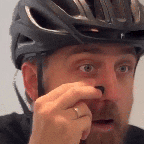 Kit contents with magnetic strips and nasal patches