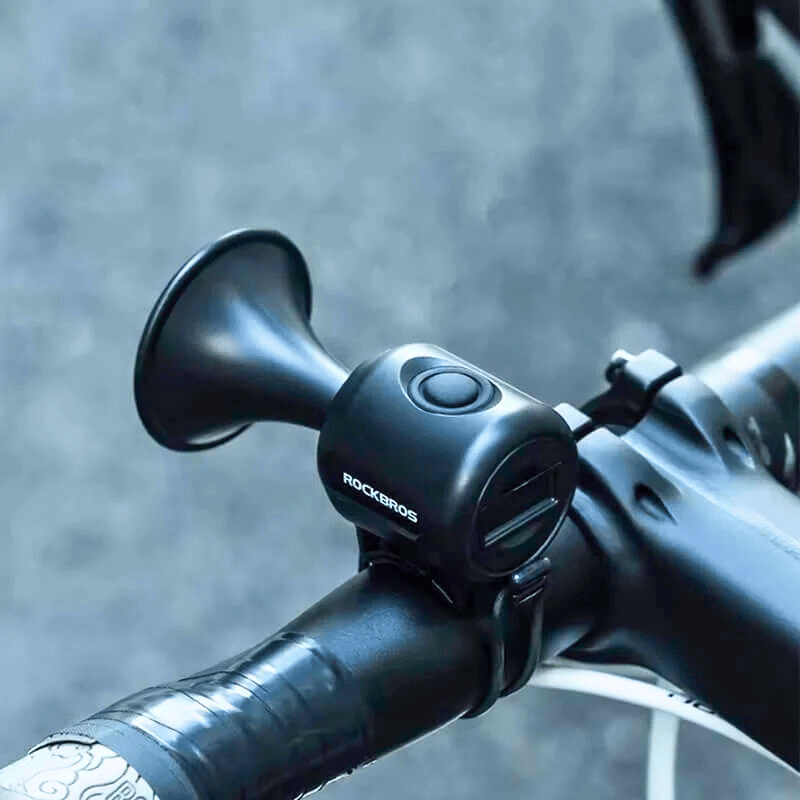 Powerful bike horn mounted on road bike – ideal for alerting traffic and pedestrians with 120dB sound.